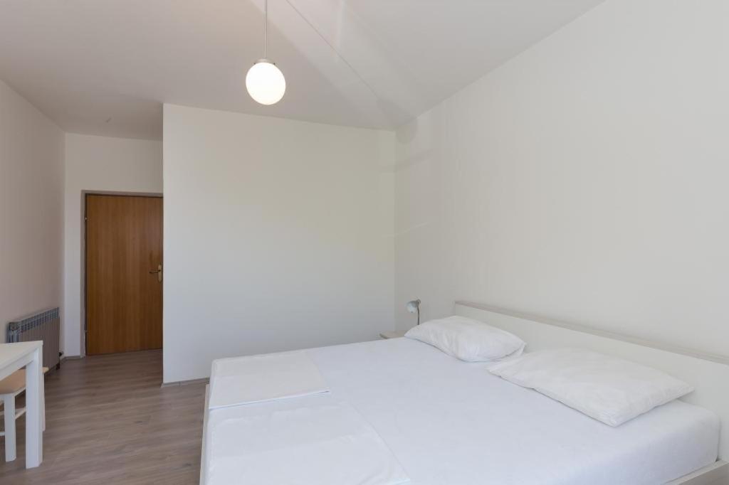ספלונרה Rooms Villa Basica חדר תמונה