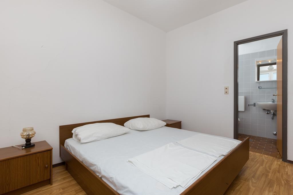 ספלונרה Rooms Villa Basica חדר תמונה