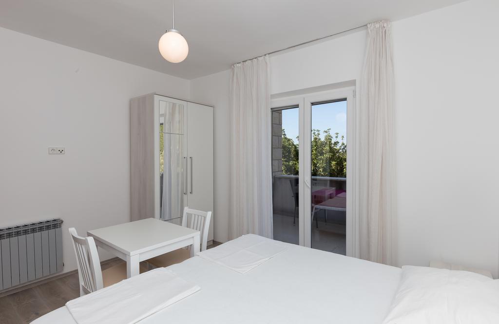 ספלונרה Rooms Villa Basica חדר תמונה
